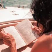 S knjigom na plažu: Klasici koje ćemo čitati ovog ljeta