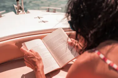 S knjigom na plažu: Klasici koje ćemo čitati ovog ljeta