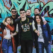 Zo predstavio svoj drugi singl, pop baladu 'Mjesto pod suncem'