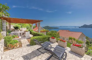 Šarmantan apartman na Mljetu s nevjerojatnim pogledom na more