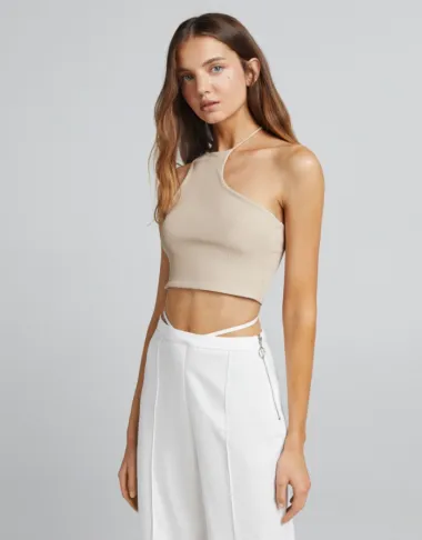 Crop topovi su ljetni 'must have': Evo naših high street favorita