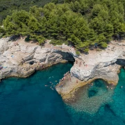 Galebove stijene - posebna plaža koju ne smiješ propustiti u Istri