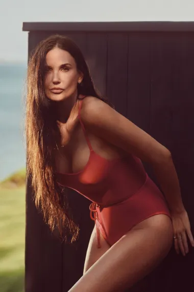Kao sestre: Demi Moore oduševila u kampanji za badiće sa svoje tri kćeri
