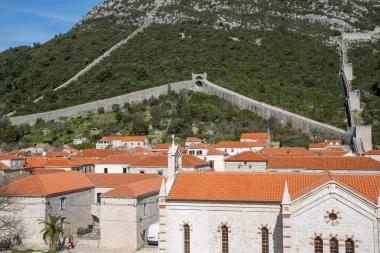 Stonske zidine, nakon Kineskog zida, najbolje su očuvani obrambeni zid