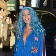 Ocean blue boja kose hit je ovog ljeta - i izgleda odlično