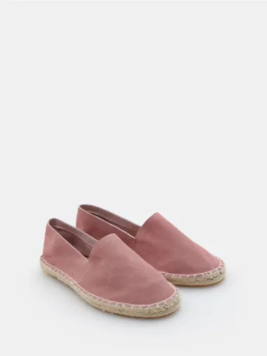 Espadrile su omiljena ljetna obuća. Ovo su najbolji modeli sa sniženja