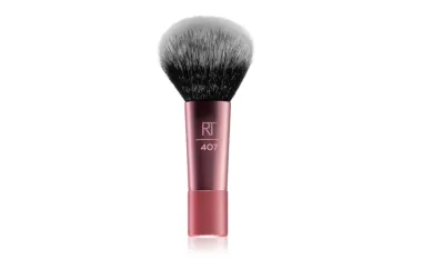 Slavna vizažistica otkrila koji je najbolji način za čišćenje make up kistova