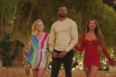 'Love Island': Tri nova otočana stigla su u raj! Na koga su bacili oko i kome će pomrsiti planove?