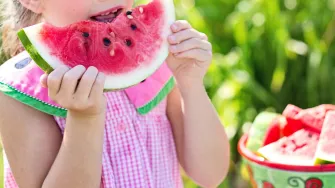 Nutricionistkinja slavnih faca otkriva kako pravilno jesti voće