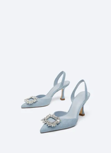 Ove cipele neodoljivo podsjećaju na kultne Manolo Blahnik sandale