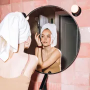 Želiš li izgledati mlađe, preskoči ovaj korak u njezi kože