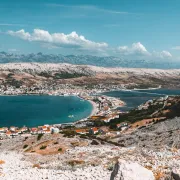 Pag skriva neke od najljepših plaža, ali i prirodne fenomene