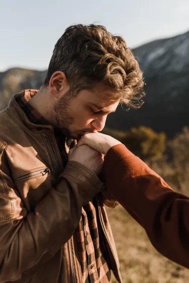 Ako činiš ove stvari, moguće je da imaš emocionalnu aferu