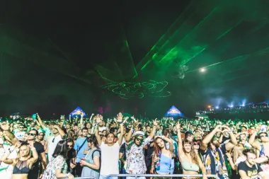 LMF iznad svih očekivanja - nekoliko tisuća ljudi partijalo na Jarunu uz poznate svjetske DJ-eve