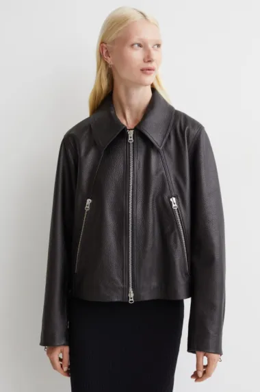 Hit kožna jakna iz H&M-a koju  žele sve trendseterice