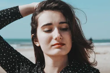 Serum za lice kao spas za suhu kosu? TikTokerica tvrdi - da!