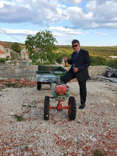 Neobična najava premijere nove predstave 'Jel' tako, Zorane?'