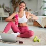 Voliš trenirati kod kuće? Ovih 6 pilates vježbi ono je što trebaš!