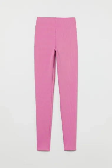 Barbie pink - nijansa ružičaste koja će vladati ulicama