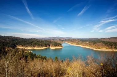 Jezero Bajer - dragulj Gorskog kotara koji obavezno moraš posjetiti