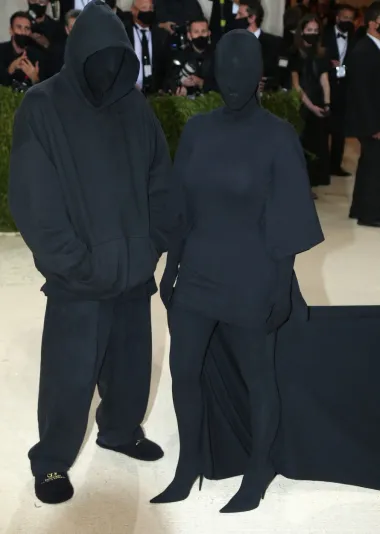 Prepoznaješ li tko je na fotki? Nije Dementor već Kim K!