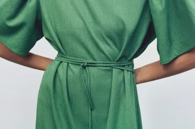 Top 10: Mango i Zara zeleni komadi koje želimo ove jeseni