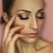 90-e se vraćaju i u make up svijet,  a evo koji ćeš još trendovi vladati