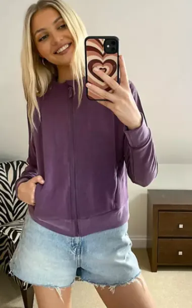 Ove jeseni komadi u boji šljive pravi su modni hit