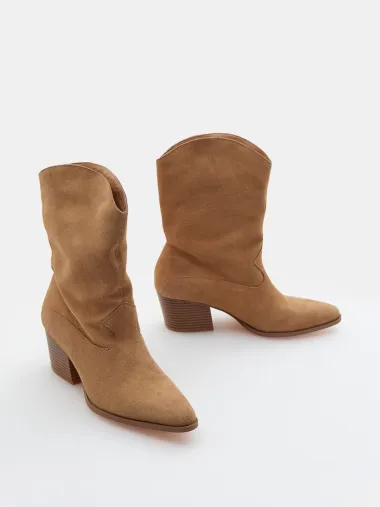 Top high street modeli čizama za jesenske kombinacije