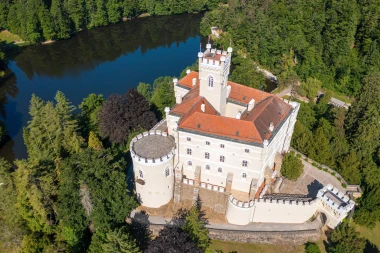 Evo zašto biste ove jeseni trebali posjetiti dvorac Trakošćan
