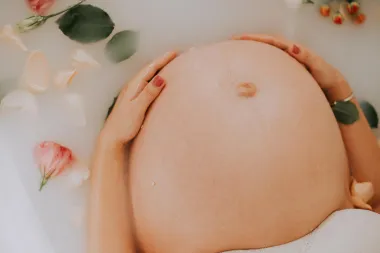 Što sve beba može naučiti u trbuhu i kako joj pomoći u tome