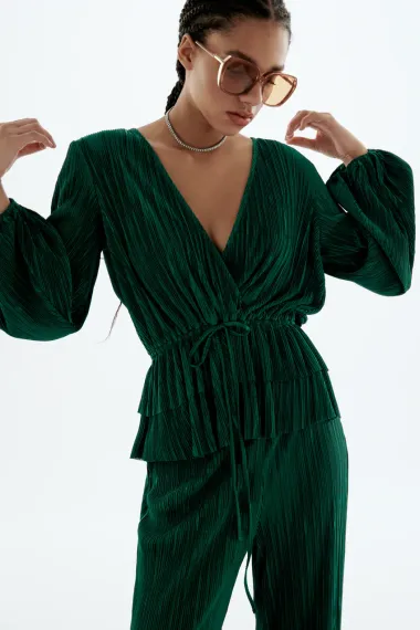 10 romantičnih bluza za fantastične jesenske outfite