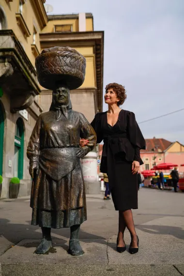 Ecija Ojdanić performansom najavila najizvođeniju kazališnu predstavu u Hrvatskoj u proteklih godinu dana