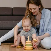 Znanstvenici tvrde - djeca inteligenciju nasljeđuju od mame?