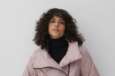 I ove jeseni nosimo prošivene i puf jakne. Reserved ima sjajne modele