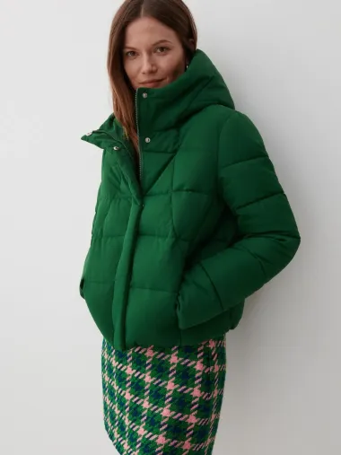 I ove jeseni nosimo prošivene i puf jakne. Reserved ima sjajne modele