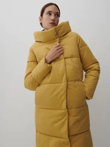 I ove jeseni nosimo prošivene i puf jakne. Reserved ima sjajne modele