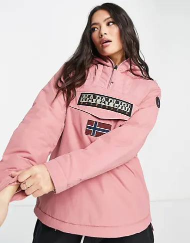 Zašto ove godine ne bi isfurala pink kaput ili jaknu? Imamo super modele