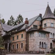 Jesenski izlet? Bajkoviti dvorac pravi je dragulj Gorskog kotara