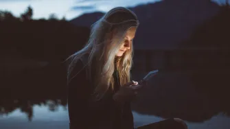 Prvi spoj je bio super? Pošalji mu jednu od ovih zavodljivih poruka
