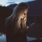 Prvi spoj je bio super? Pošalji mu jednu od ovih zavodljivih poruka