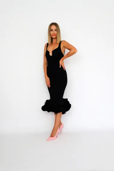 #podrzidomaće: Matea je pokrenula prvi domaći virtualni butik za najam svečanih outfita
