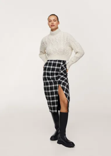 Za elegantan poslovni look, midi suknja uvijek je 'in'