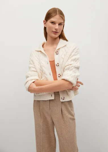 Od vunenih kaputa do trendi pletiva – Mango Outlet ima odlične komade za zimu