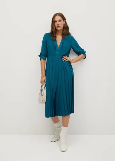 Od vunenih kaputa do trendi pletiva – Mango Outlet ima odlične komade za zimu
