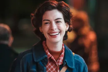 Bixie je hit: Anne Hathaway vratila u modu retro frizuru