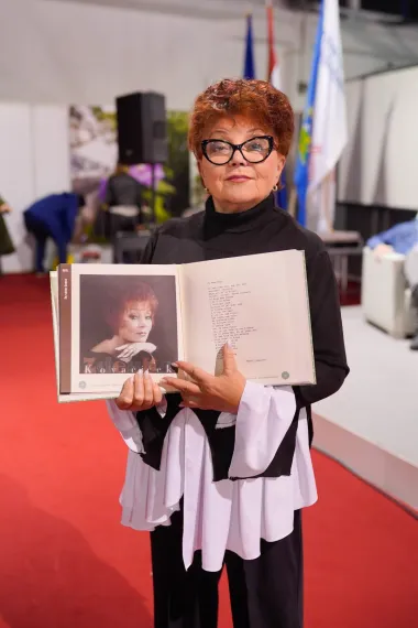 Predstavljena knjiga '73 priče o albumima' – posveta ženama koje su zadužile hrvatsku glazbenu scenu