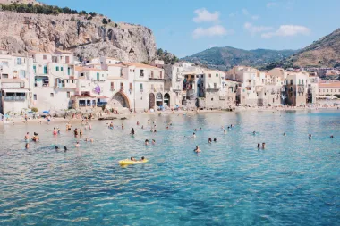 Mediteranski otok koji ima više kumova nego cijela Hrvatska
