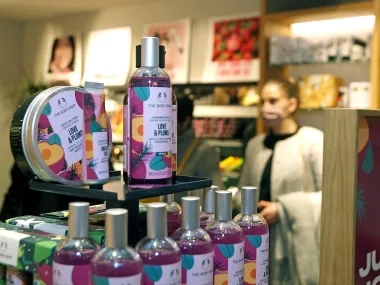 Popularni britanski beauty brend ima nedoljivu božićnu kolekciju