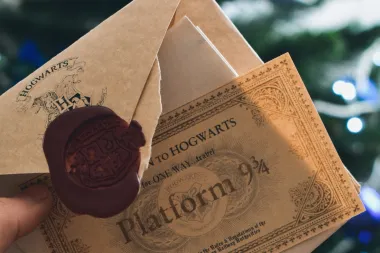 Savršen dar za fana Harryja Pottera? Ovog Božića pošalji mu personalizirano Hogwarts pismo!